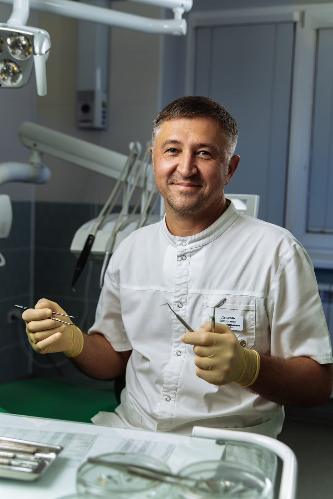 Дурдель Владимир Владимирович - Зубной врач-терапевт